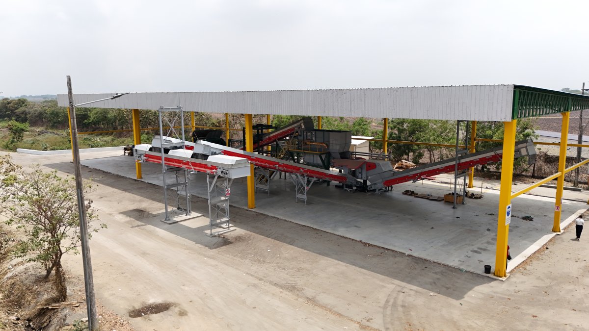 Esta estación, ubicada a las afueras de la cabecera cantonal, extenderá la vida útil del relleno sanitario hasta 40 años más.