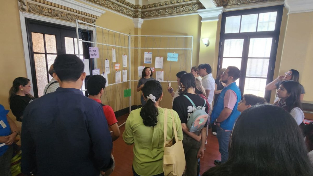 Estudiantes y docentes crearon un espacio público de reflexión