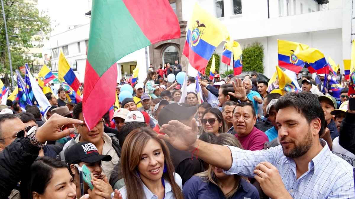 Comicios. Los presidenciables buscarán conquistar el territorio que dejó Jan Topic en el cuadrilátero electoral.