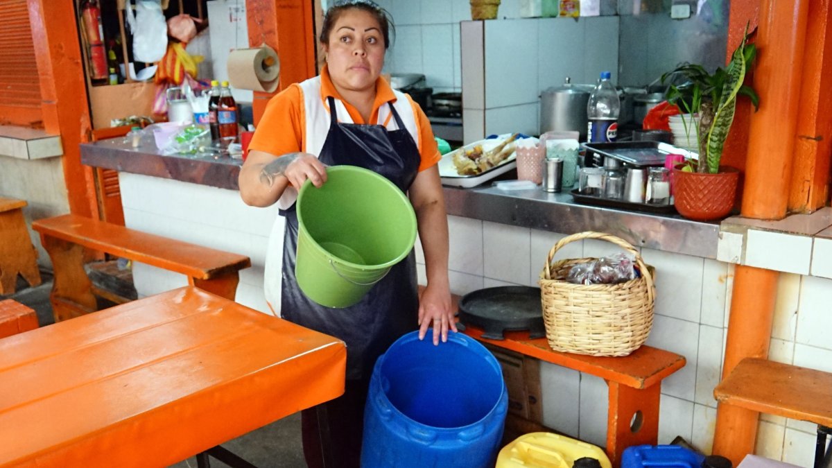 Los barrios del sur de Quito son los sectores afectados por los cortes de agua programados por la Epmaps.