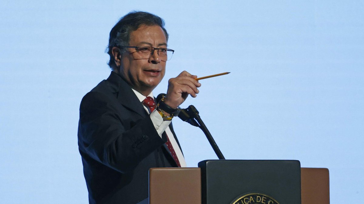 La investigación se deriva de la denuncia interpuesta por el concejal uribista de Bogotá Daniel Briceño.