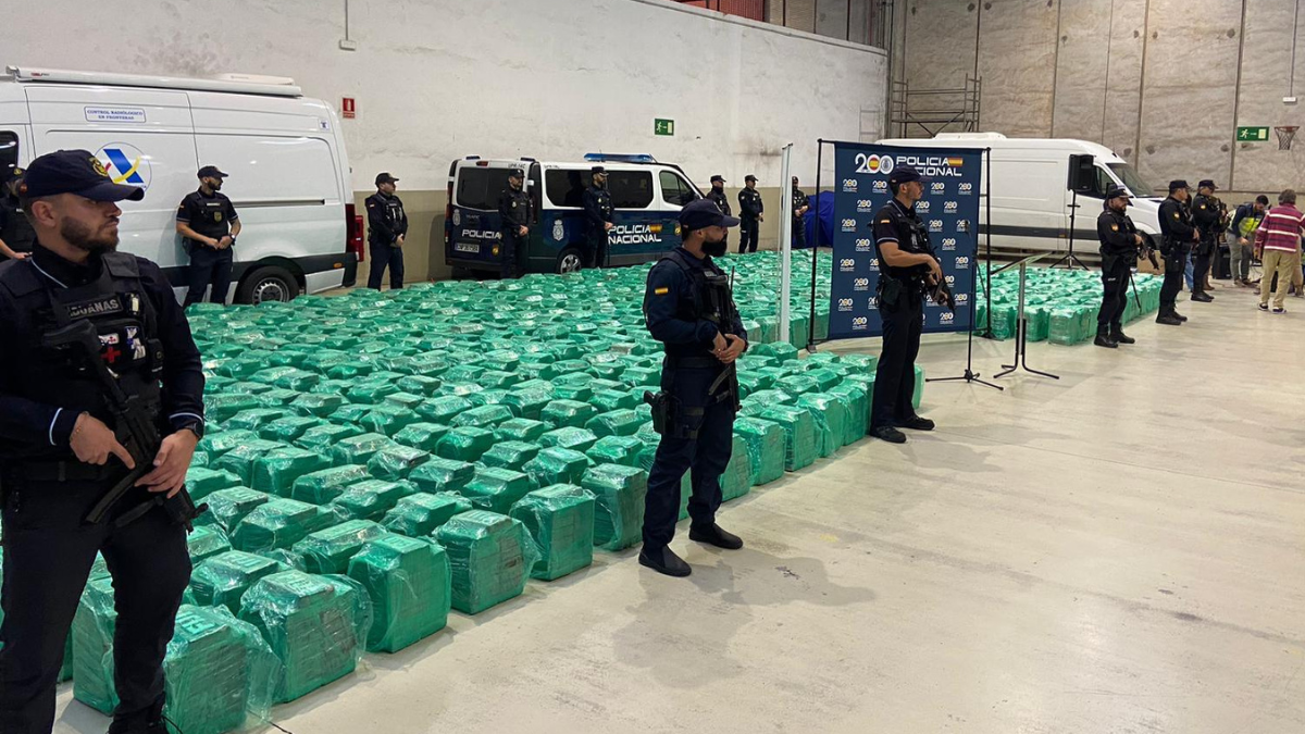España decomisó 13.000 kilogramos de droga, provenientes de Ecuador.