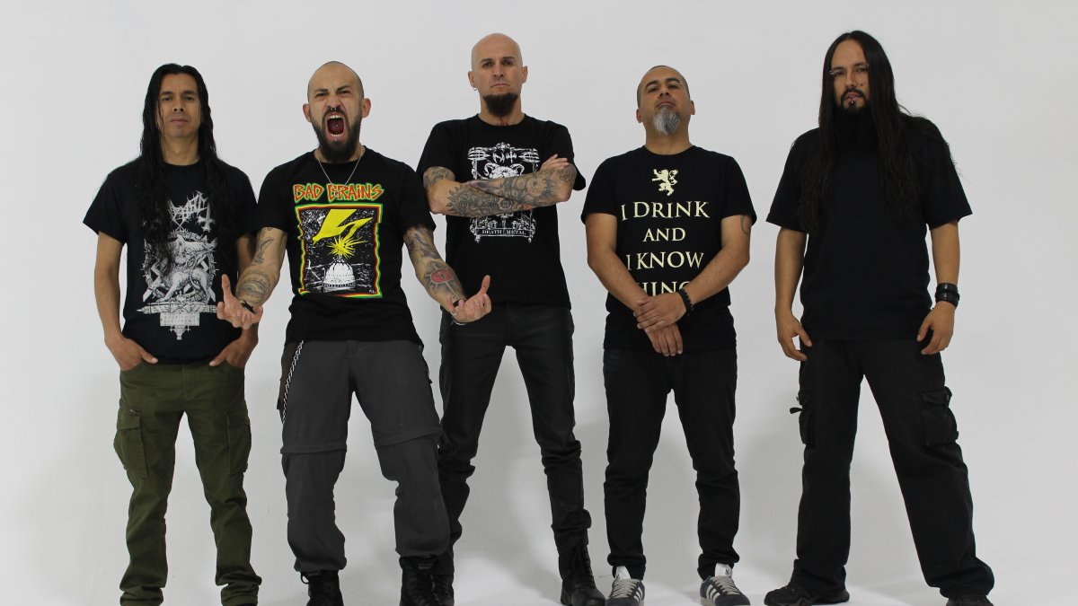 La alineación actual está formada por Nelson Rodríguez (guitarra), Daniel Cisneros (voces), Igor Icaza (batería), Javier Enríquez (guitarra) y Germán Mora (bajo).