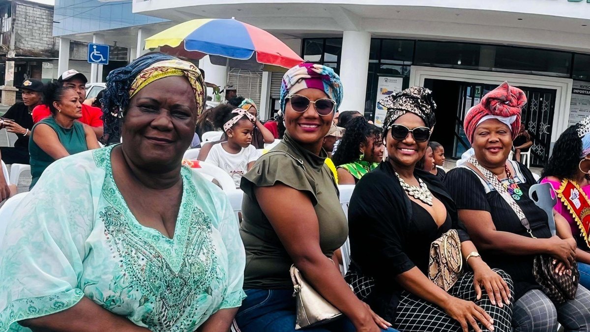 El turbante y el peinado afro son más que simples elementos estéticos,  significan la conexión con los ancestros, en Esmeraldas.