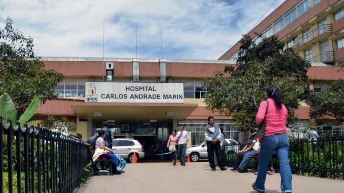 Referencial. Los heridos acudieron por su cuenta al Hospital Carlos Andrade Marín, en el centro de Quito.