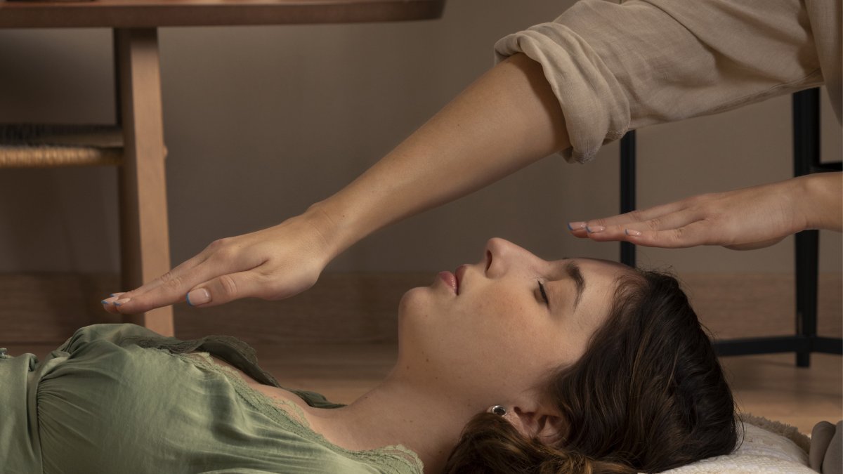 Es posible curar a través de las manos