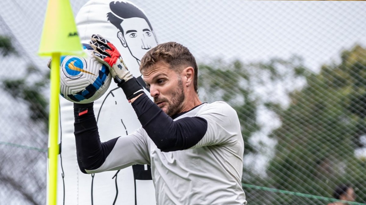 Javier Burrai estará en el arco de Barcelona.