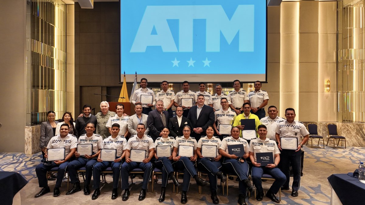 Los agentes que participaron en este programa.