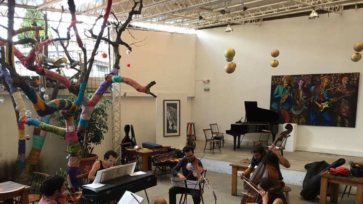 Inconcerto propone un enfoque diferente a la música clásica y de tradición escrita en vivo.