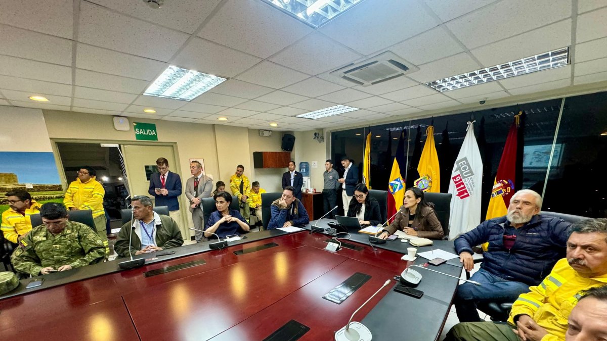 Proceso. El comité de Operaciones de Emergencia (COE) nacional anunció que se mantiene en sesión permanente para verificar el comportamiento climático en Ecuador.