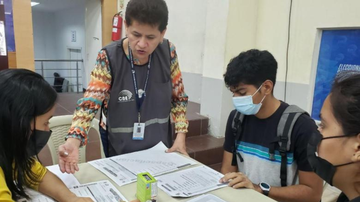 Los integrantes de las Juntas Receptoras del Voto son en su mayoría universitarios.