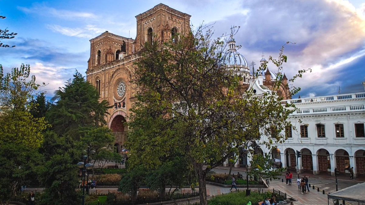 Apagones en Cuenca continúan alterando las rutinas de los ciudadanos.