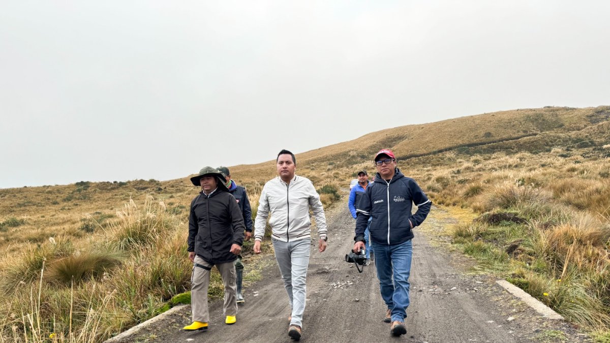 Un equipo conformado por técnicos y guías nativos iniciaron una expedición desde el parque Los Llanganates en Salcedo hasta Tena.