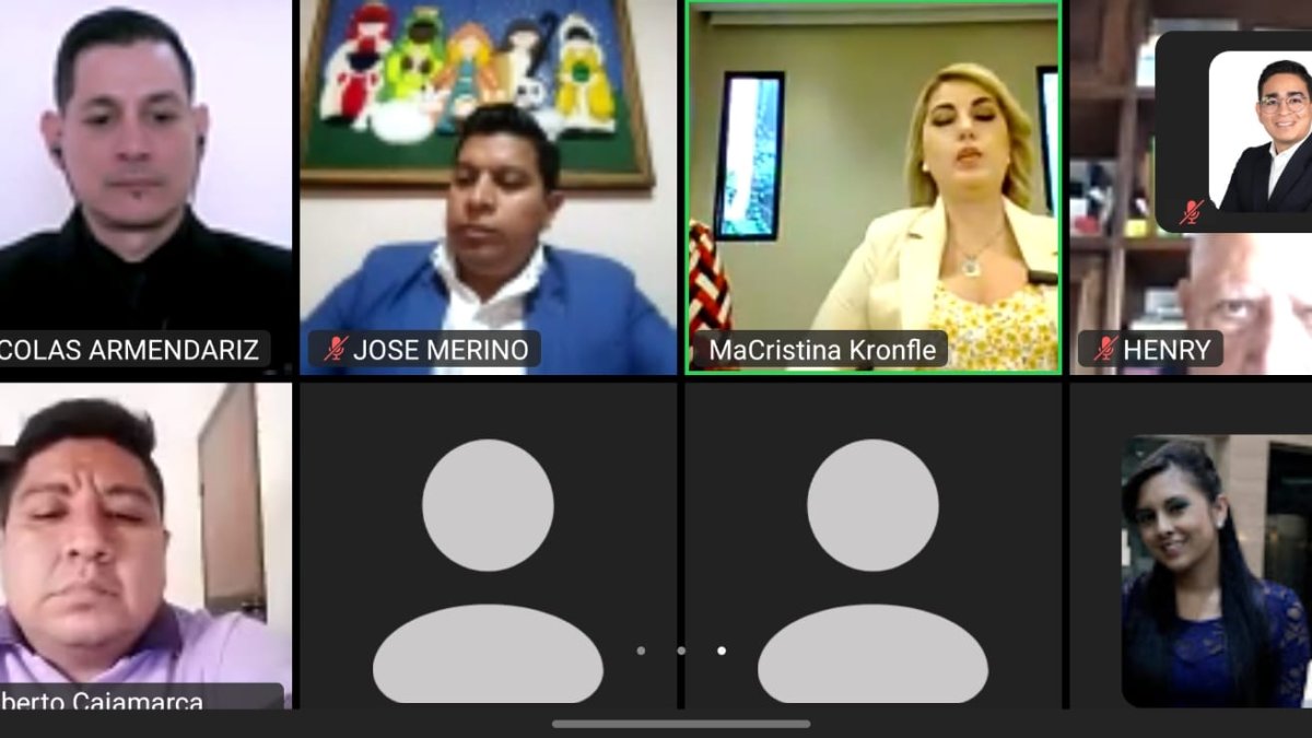 Los vocales suplentes del CNE brindaron una rueda de prensa.