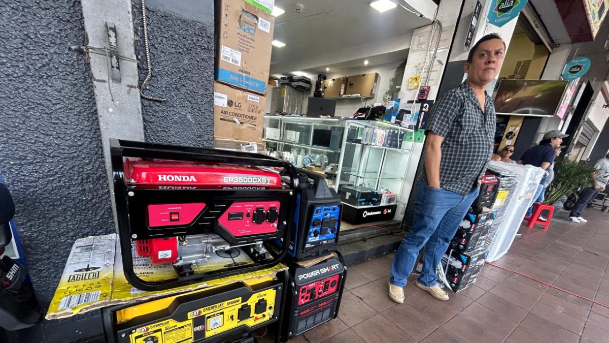 Los generadores se venden en el centro de Guayaquil