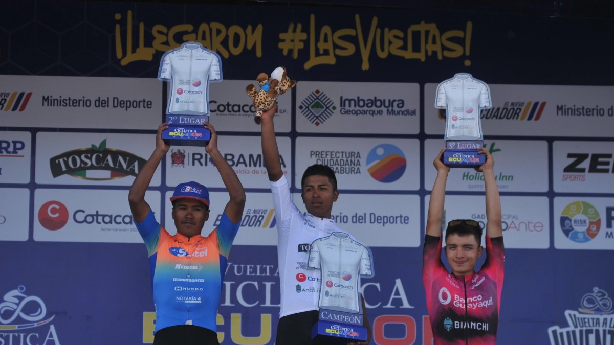 Jhoffre Ibaquingo fue coronado como el monarca de la sub-23 (mejor juvenil) de la Vuelta al Ecuador 2024.