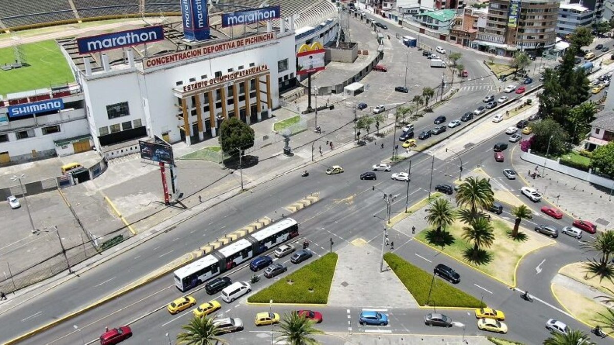 Las unidades de la Ecovía se desviarán por donde circulan los vehículos livianos.