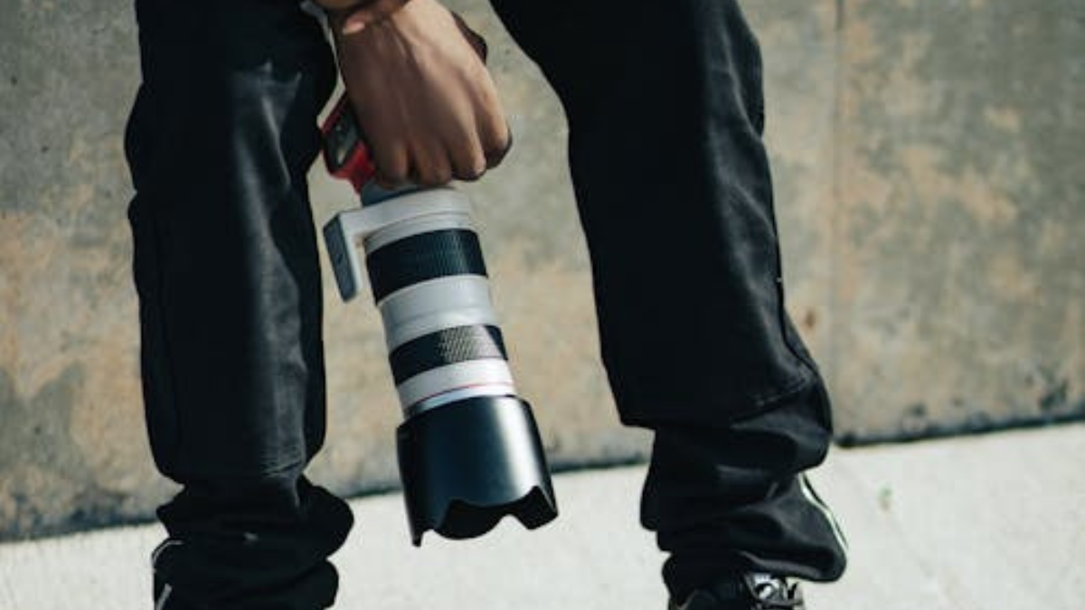 El también fotógrafo acepta haber hecho las peticiones de las que se lo acusa