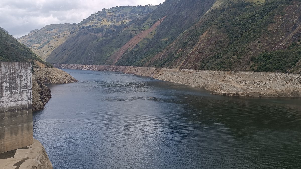 Mazar está sin producir energía este 20 de noviembre según informe de Celec.