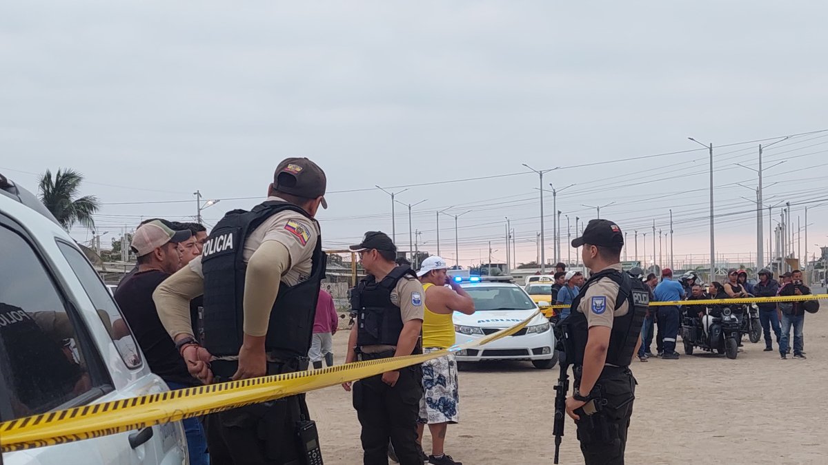 La Policía investiga el caso donde fueron asesinadas dos personas.