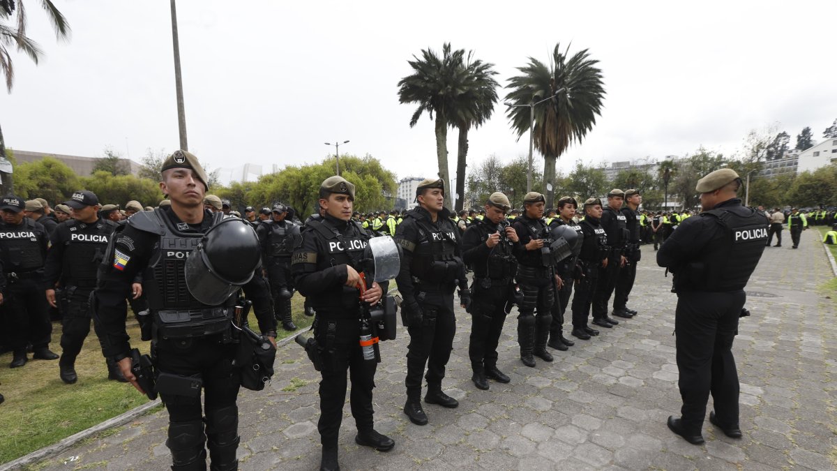 Miembros de las fuerzas del orden se desplegarán por la capital.