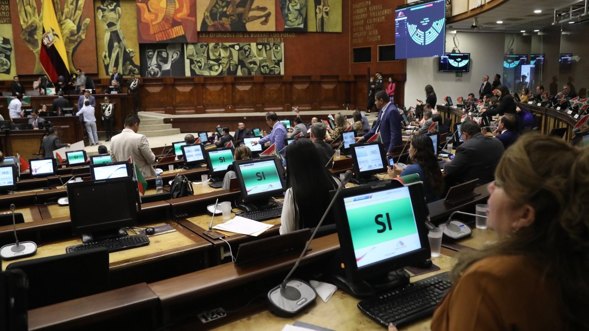 La Asamblea aprobó por unanimidad el proyecto para la construcción de la Universidad de Santo Domingo.