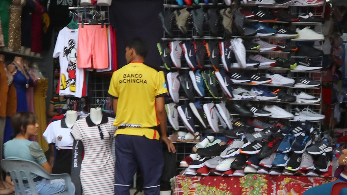 El sector comercial es uno de los que más ha sufrido los efectos de la crisis de apagones.