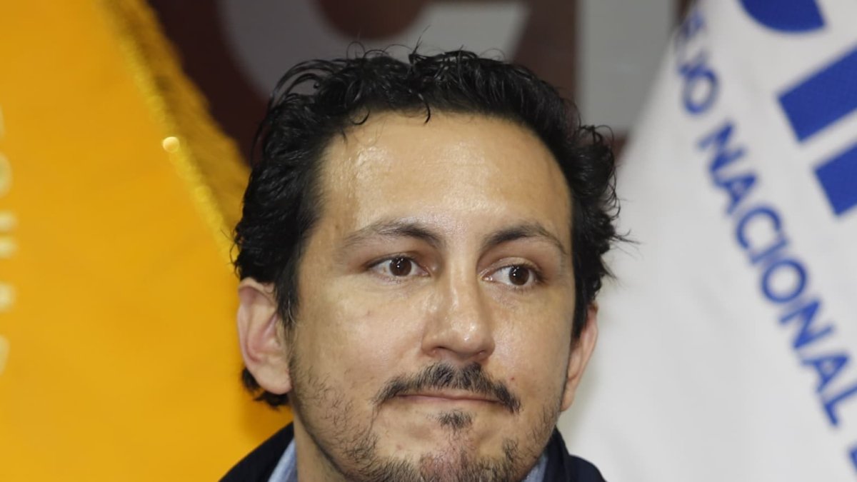 Enrique Gómez es el candidato de Suma a la Presidencia.