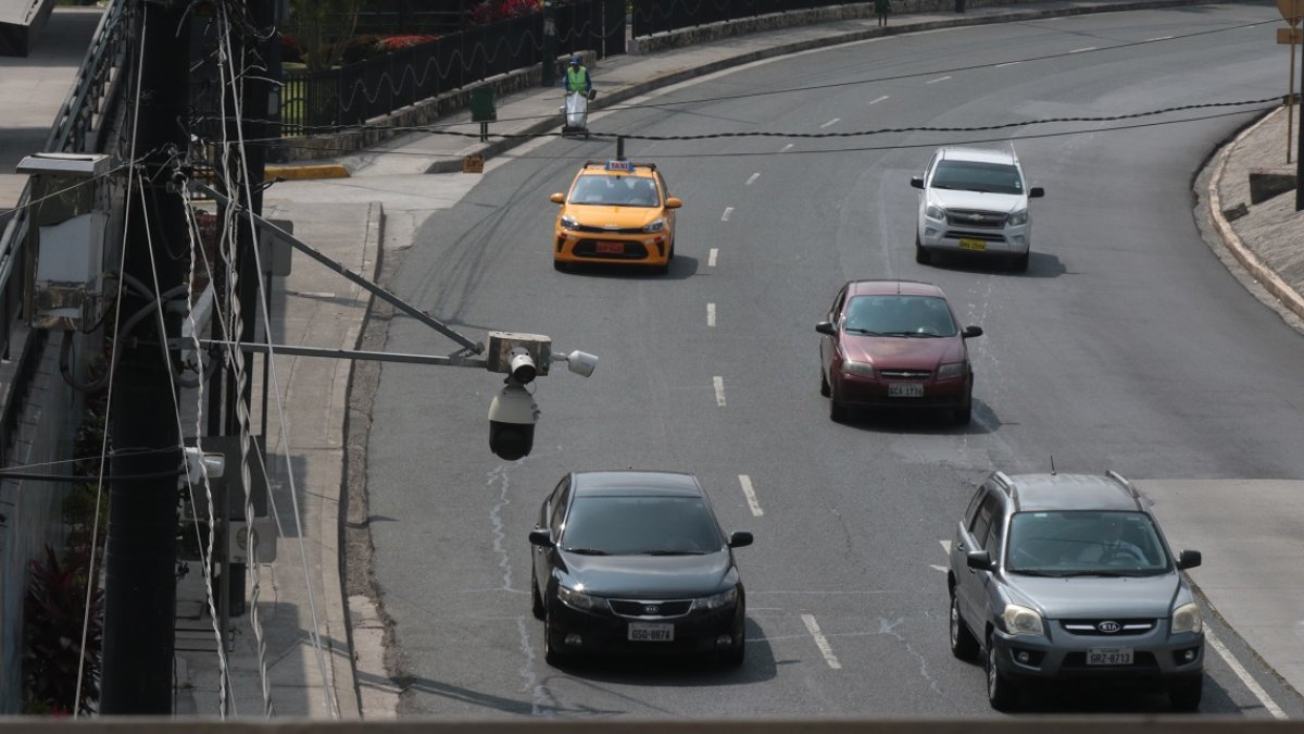 Control. Los sistemas de videovigilancia son manejados por el ECU911.