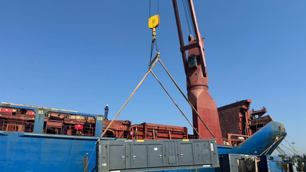 Terminal. Está por llegar a Guayaquil el motor, generador y otras piezas necesarias para la central de Esmeraldas.
