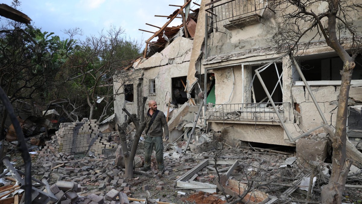 Inspecciones israelíes en sus bases atacadas por Hizbulá.