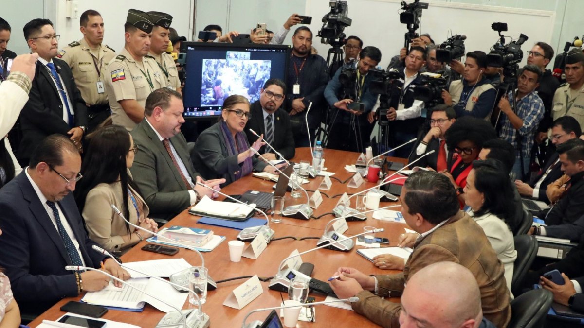 Juicio a Palencia. El 30 de septiembre del 2024, la ministra del Interior acudió a Fiscalización y hubo incidentes con el correísmo.