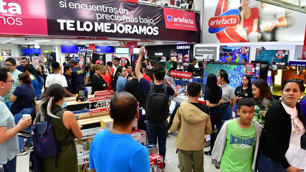 Electrodomésticos. Las personas compraron más televisores, refrigeradoras, cocinas y lavadoras.