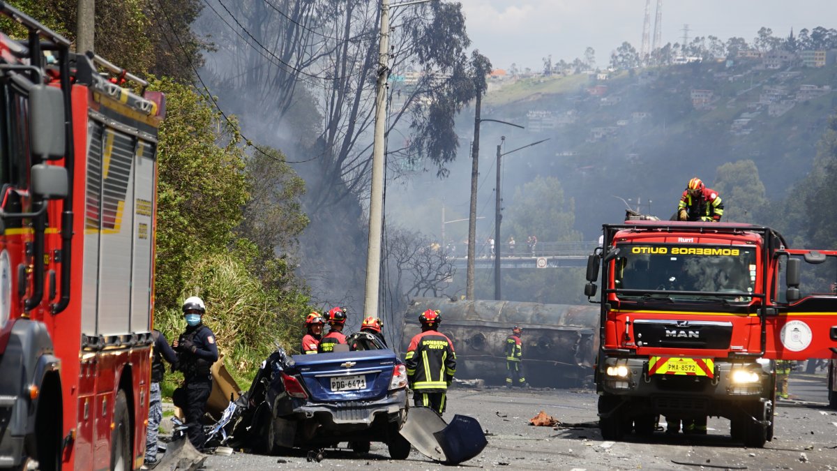Choque múltiple en la avenida Simón Bolívar dejó victimas mortales