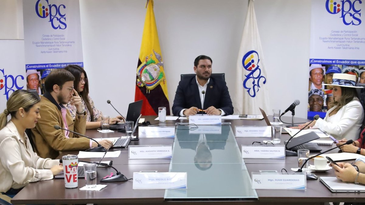 El Cpccs sesionó este 25 de noviembre por comisionada/postulante.