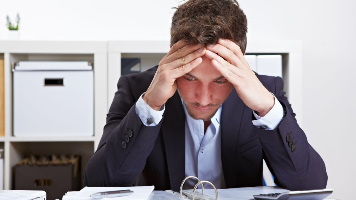 Labor. Cada vez son más los trabajadores que en América Latina se sienten estresados por trabajar demasiadas horas.