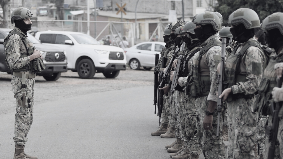 El Gobierno de Daniel Noboa ha emprendido acciones como militarizar Durán (foto) o las cárceles, como medida de combate contra los grupos de delincuencia organizada (GDO).