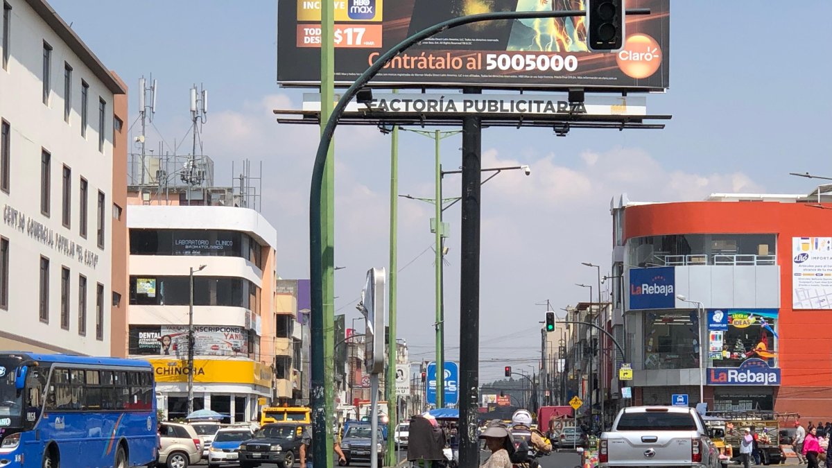 Alrededor de 10 cuadras de la avenida Amazonas deben cancelar dos millones de dólares por trabajos de mejoras realizados en años anteriores.