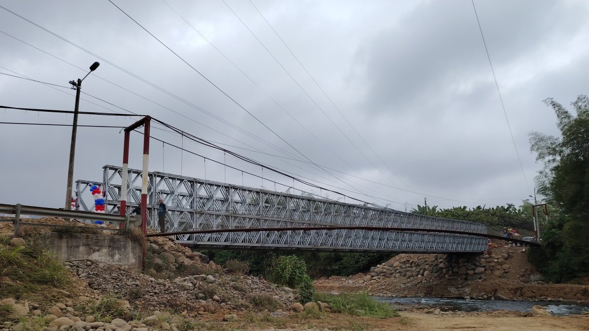 Nuevo puente conecta a comunidades rurales del subtrópico de Cotopaxi.