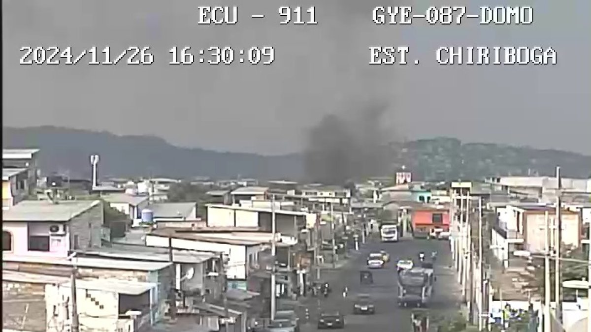 La columna de humo se evidenció desde zonas cercanas en el suburbio de Guayaquil.