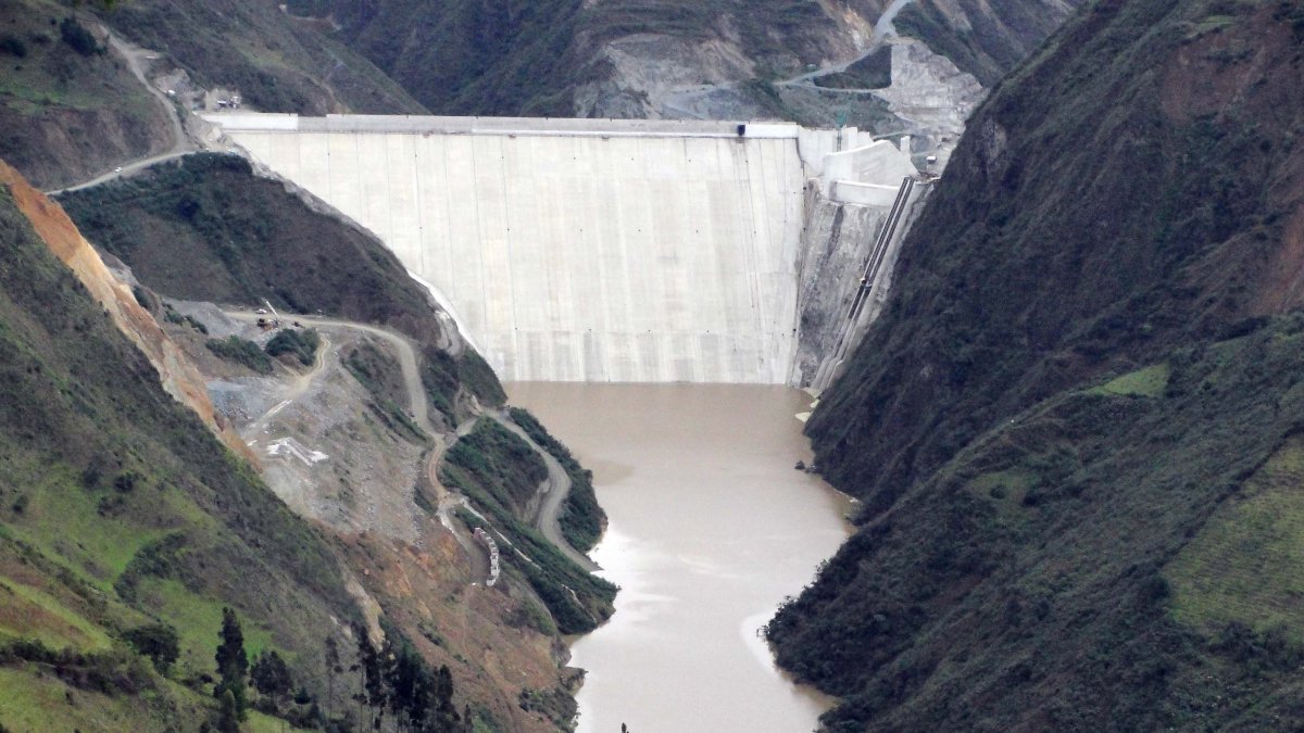 Imagen referencial de una represa, para graficar este artículo.