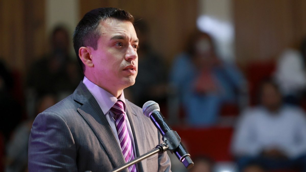 El presidente Daniel Noboa emitió el Decreto sobre las campañas políticas.