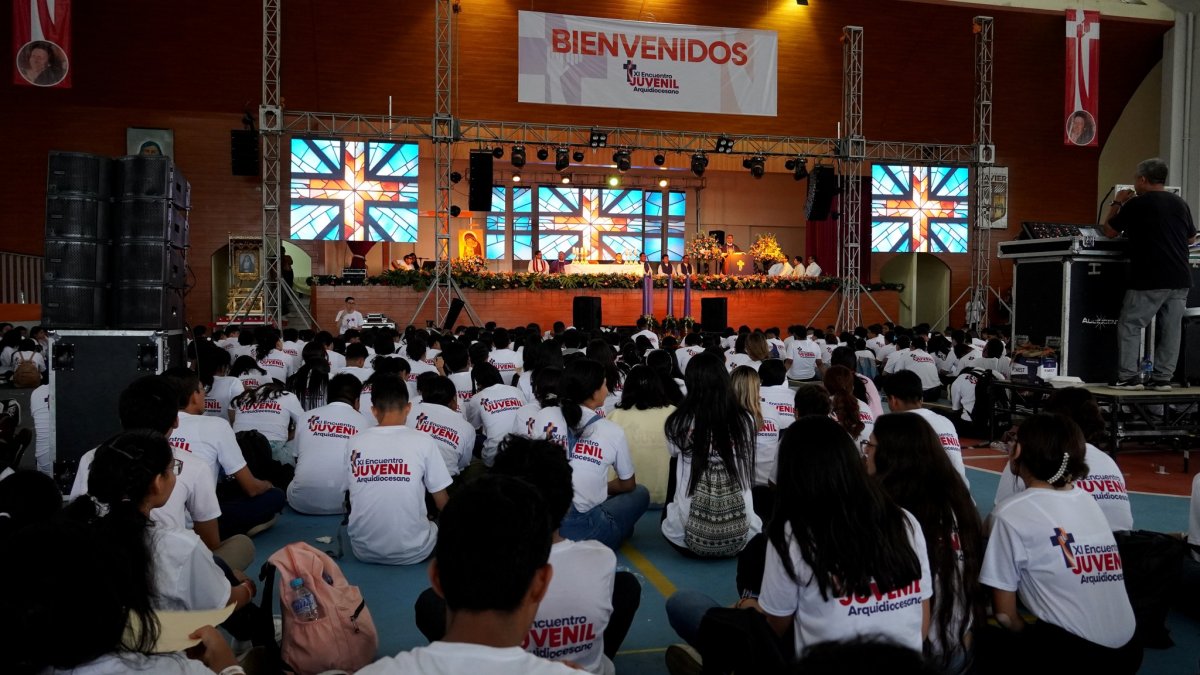 Acto. Jóvenes tendrán primer sello en el pasaporte juvenil.