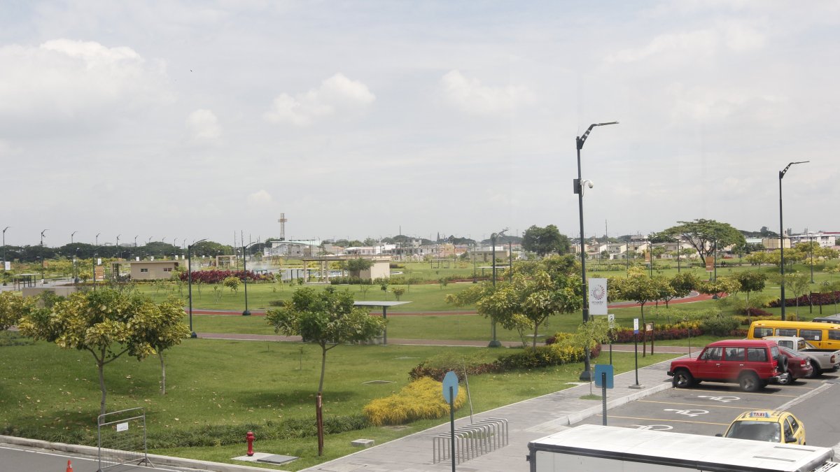 Foto panorámica del Parque Samanes, sitio con el que se conectaría el Malecón 3000, proyecto del Municipio.