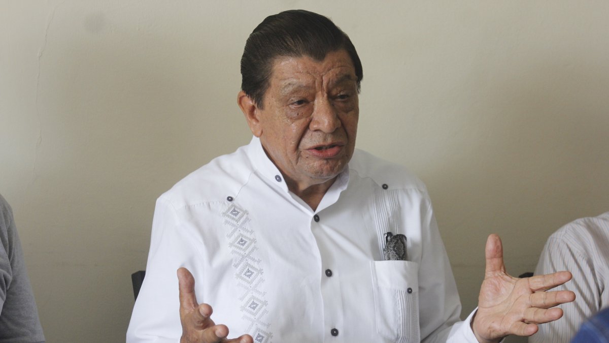 Hernán Coloma es el representante del Frente Único de Organizaciones Sociales de Comerciantes Minoristas de la Bahía, creado en 1993 para organizar la zona comercial.