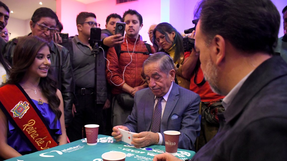 Al evento acudieron el alcalde de Quito y la Reina de San Francisco de Quito.