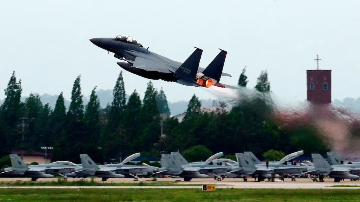 Corea del Sur desplegó aviones de combate tras la entrada no autorizada de aviones rusos y chinos en su zona aérea