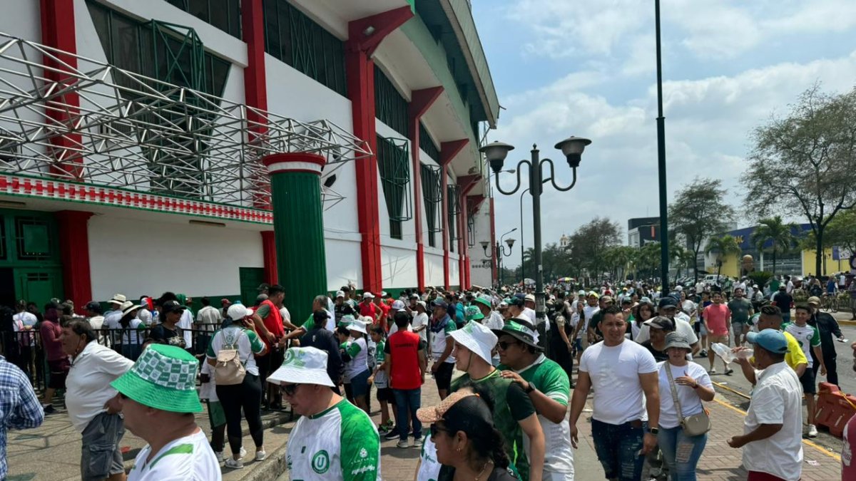 Los manabitas buscan romper el invicto de los esmeraldeños en semifinal de infarto.