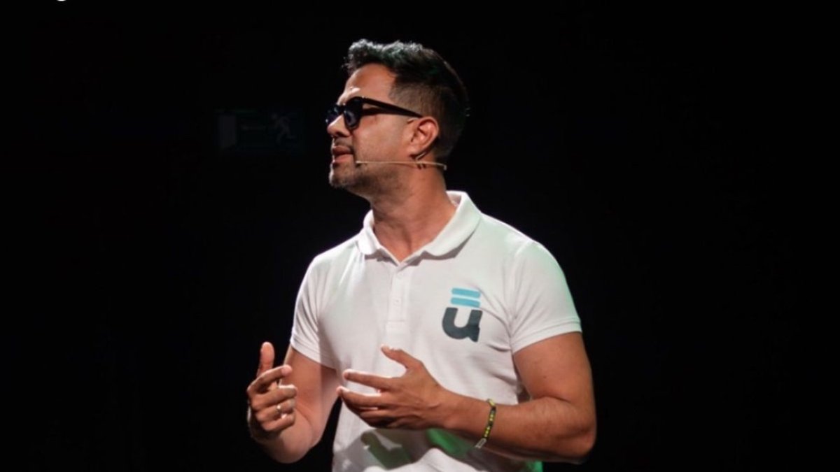 Harold Correa, fundador de Ikualo, una entidad financiera con énfasis en migrantes.