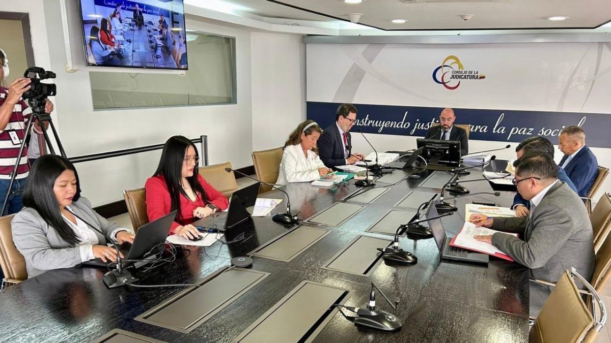 En sesión ordinaria, el Consejo de la Judicatura resolvió destituir a dos jueces por procesos disciplinarios.